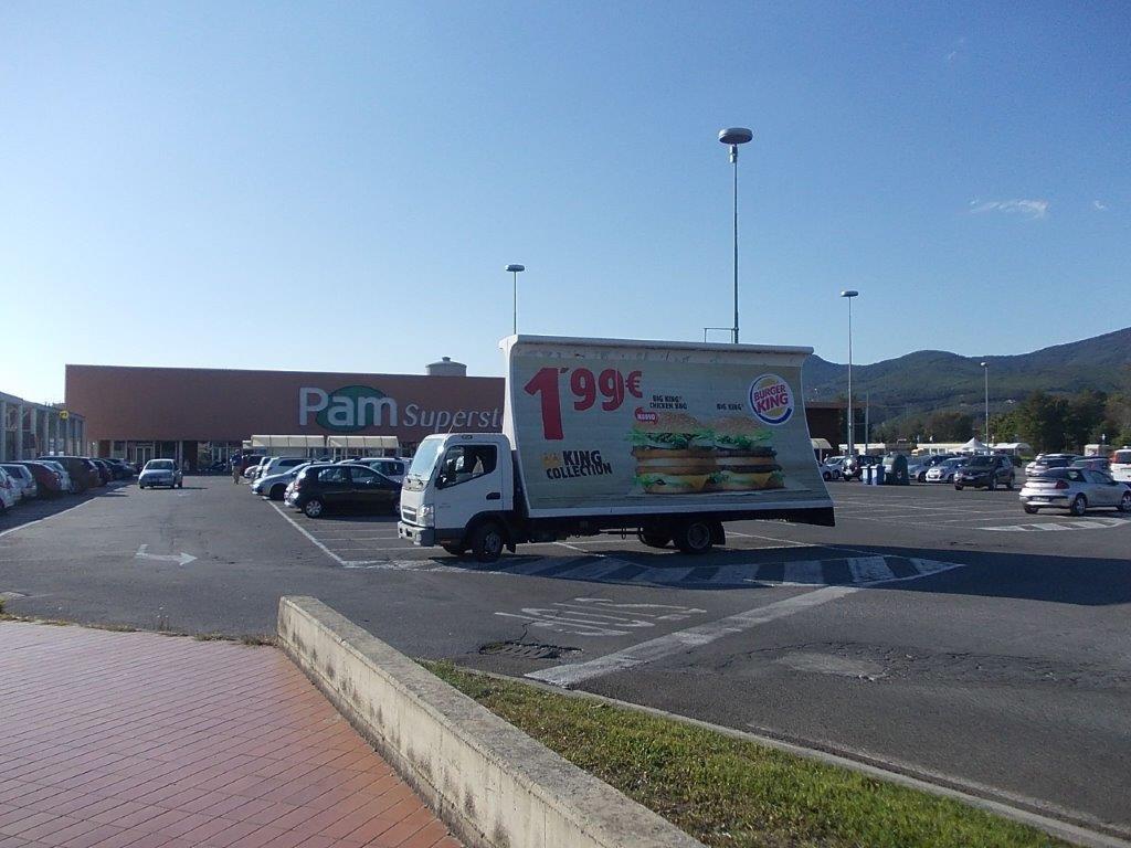poster bus-burger-king-toscana-media-pubblicita.jpeg